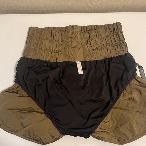 🌿 FP Movement by Free People “The Way Home” Shorts – Olive – Size M 🌿 - Picture 6 of 11